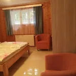 玛丽亚公寓 *